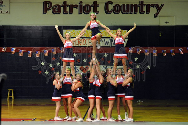 8-28 WA Pep Rally 008.JPG - SCRIVENER D300